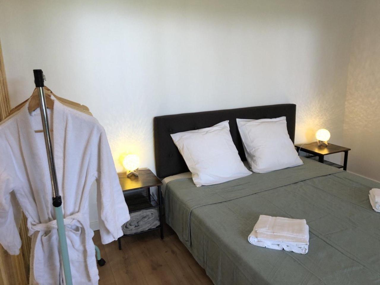 Les Cabanes Du Lac - Spa - Petit Dejeune - Cabane Du Frene & Cabane Du Chene Premium Sevignacq 외부 사진